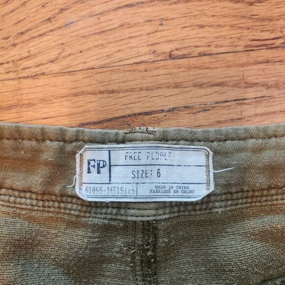 Free People Olive Women’s Shorts Sz 6 - Picture 3 of 9